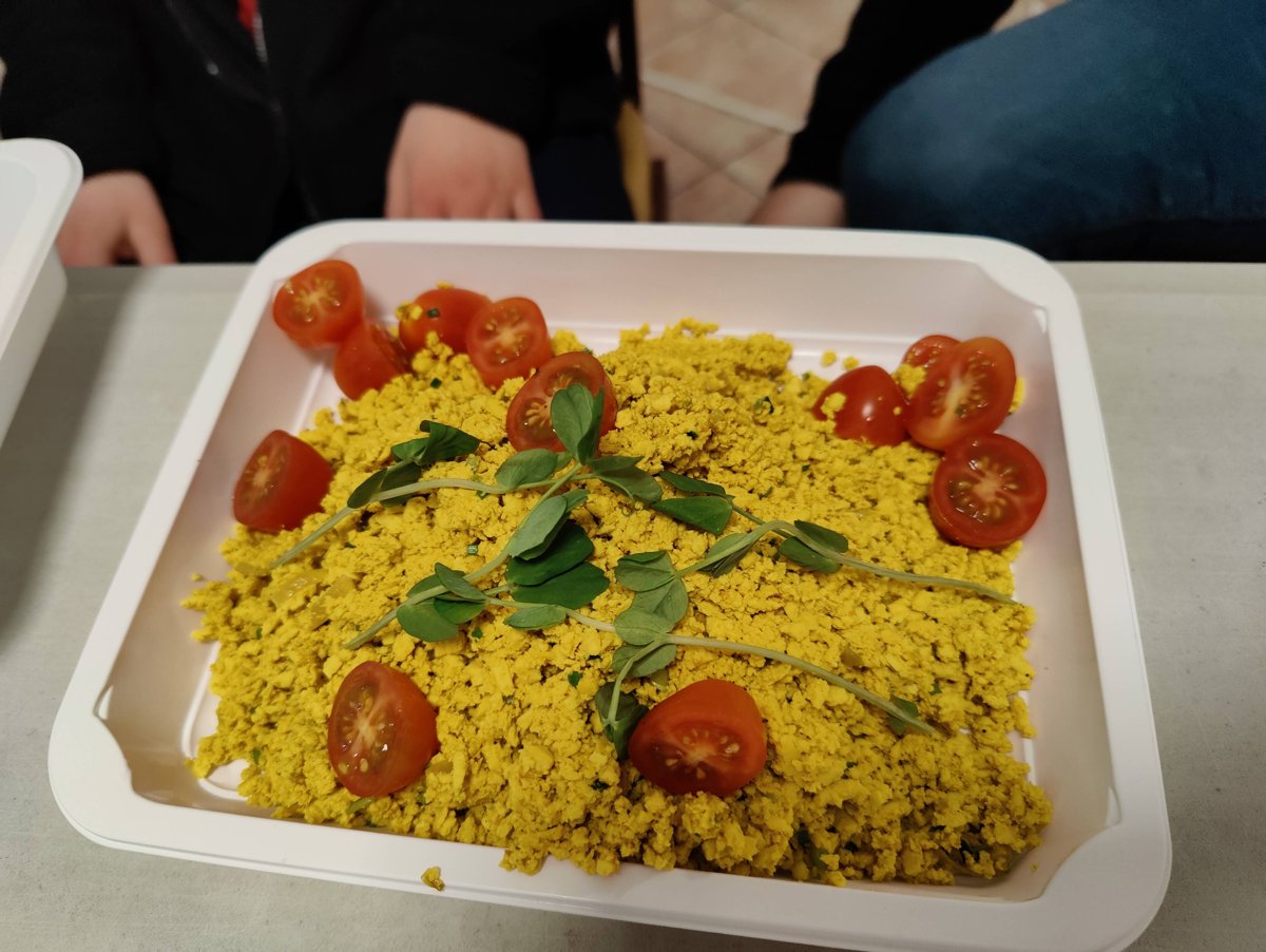 A diet-catering meal box